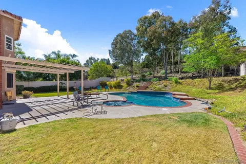 Exterior - 13958 Carriage Rd, Poway, CA 92064 photo 4 of 8