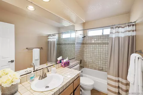 Bath - 13958 Carriage Rd, Poway, CA 92064 photo 4 of 4