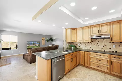 Kitchen - 13958 Carriage Rd, Poway, CA 92064 photo 3 of 5