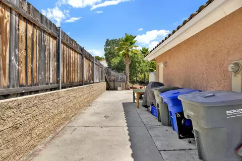 Exterior - 13515 Quiet Hills Dr, Poway, CA 92064 photo 6 of 10