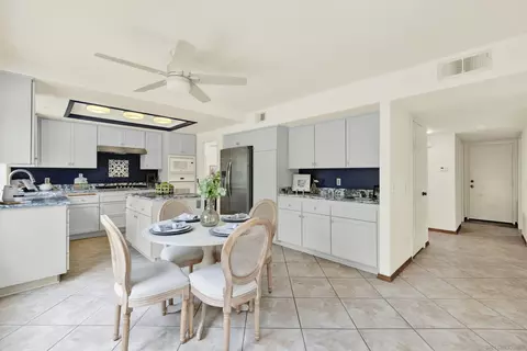 Kitchen - 13515 Quiet Hills Dr, Poway, CA 92064 photo 6 of 8