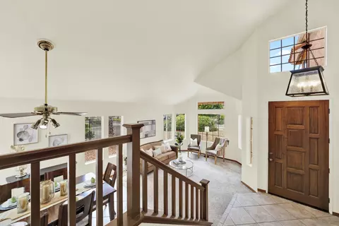 Entry Way - 13515 Quiet Hills Dr, Poway, CA 92064 photo 5 of 9