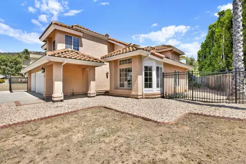 Exterior - 13515 Quiet Hills Dr, Poway, CA 92064 photo 2 of 10