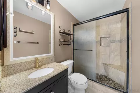 Bath - 4773 Sequoia Pl, Oceanside, CA 92057 photo 1 of 3
