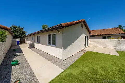 Exterior - 4773 Sequoia Pl, Oceanside, CA 92057 photo 8 of 11
