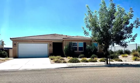 Exterior - 32757 Marin Flds, Winchester, CA 92596 photo 1 of 16