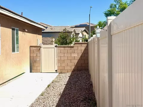 Exterior - 32757 Marin Flds, Winchester, CA 92596 photo 9 of 16