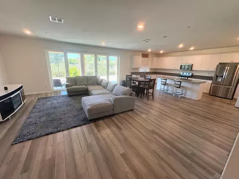 Living - 32757 Marin Flds, Winchester, CA 92596 photo 1 of 2