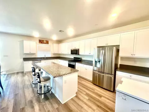 Kitchen - 32757 Marin Flds, Winchester, CA 92596 photo 1 of 9