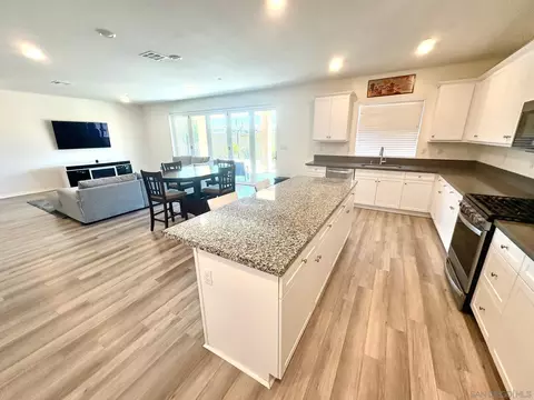 Kitchen - 32757 Marin Flds, Winchester, CA 92596 photo 9 of 9