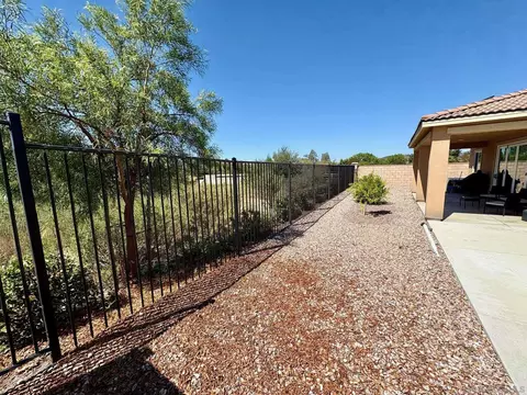 Exterior - 32757 Marin Flds, Winchester, CA 92596 photo 10 of 16