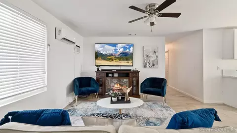 Living - 445 Kempton St, Spring Valley, CA 91977 photo 3 of 5