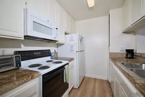 Kitchen - 999 N Pacific St #C3, Oceanside, CA 92054 photo 1 of 2