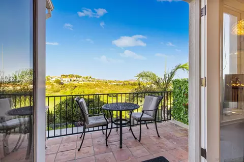 Exterior - 7124 Aviara Dr, Carlsbad, CA 92011 photo 5 of 12