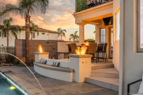 Exterior - 7124 Aviara Dr, Carlsbad, CA 92011 photo 3 of 12