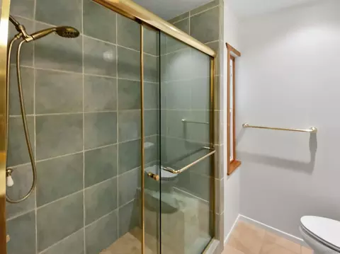 Bath - 17759 Saint Andrews Dr, Poway, CA 92064 photo 5 of 5