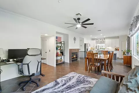 Entry Way - 5058 Lake Circle Rd, Fallbrook, CA 92028 photo 1 of 2
