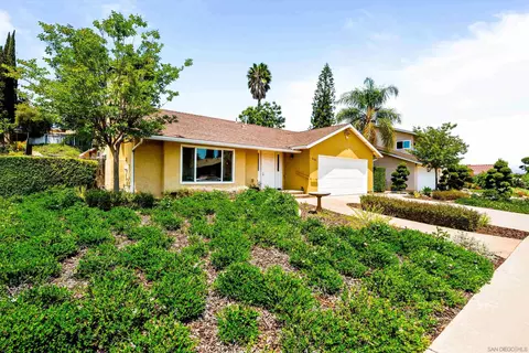 832 Casa De Oro Pl, Escondido, CA 92025
