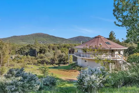 Exterior - 4667 Luneta View Rd, Julian, CA 92036 photo 10 of 17