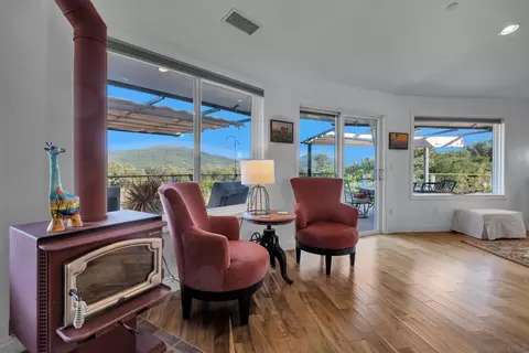 Living - 4667 Luneta View Rd, Julian, CA 92036 photo 5 of 6