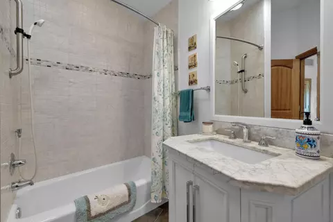 Bath - 4667 Luneta View Rd, Julian, CA 92036 photo 4 of 6