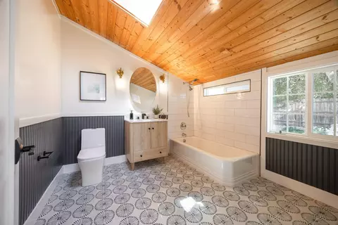Bath - 1448 Forest Ave, Carlsbad, CA 92008 photo 2 of 6