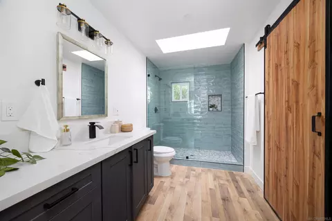 Bath - 1448 Forest Ave, Carlsbad, CA 92008 photo 6 of 6
