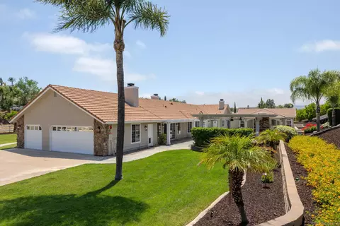 Exterior - 31125 Pauba Rd, Temecula, CA 92592 photo 6 of 16