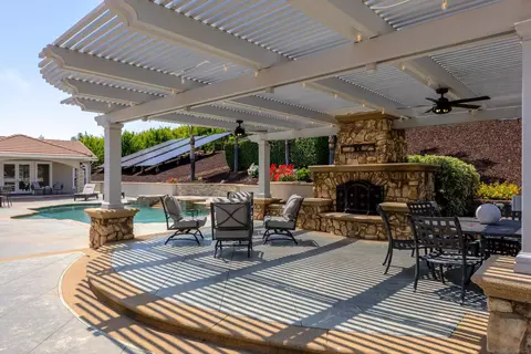 Exterior - 31125 Pauba Rd, Temecula, CA 92592 photo 12 of 16