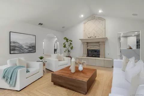 Living - 31125 Pauba Rd, Temecula, CA 92592 photo 1 of 7