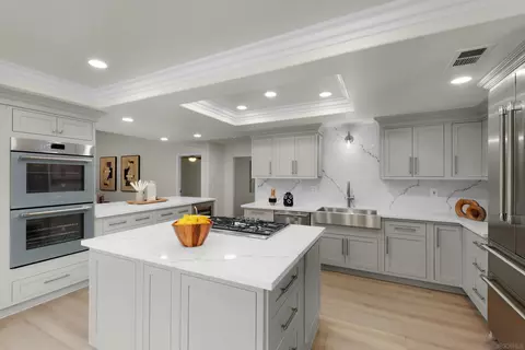 Kitchen - 31125 Pauba Rd, Temecula, CA 92592 photo 2 of 3