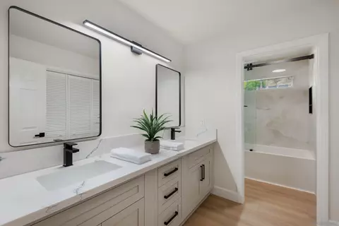 Bath - 31125 Pauba Rd, Temecula, CA 92592 photo 5 of 8
