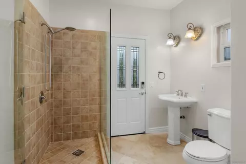 Bath - 31125 Pauba Rd, Temecula, CA 92592 photo 8 of 8