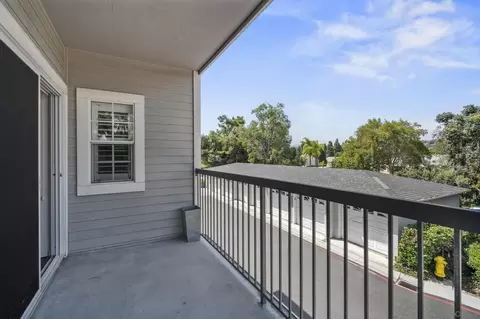 Exterior - 8595 Via Mallorca #D, La Jolla, CA 92037 photo 2 of 6