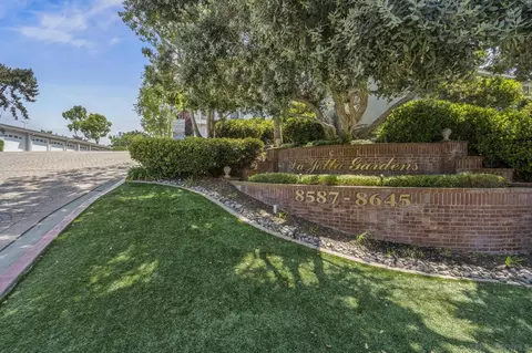 Exterior - 8595 Via Mallorca #D, La Jolla, CA 92037 photo 6 of 6