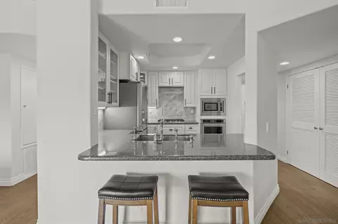 Kitchen - 8595 Via Mallorca #D, La Jolla, CA 92037 photo 1 of 3