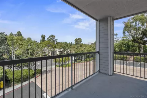 Exterior - 8595 Via Mallorca #D, La Jolla, CA 92037 photo 1 of 6
