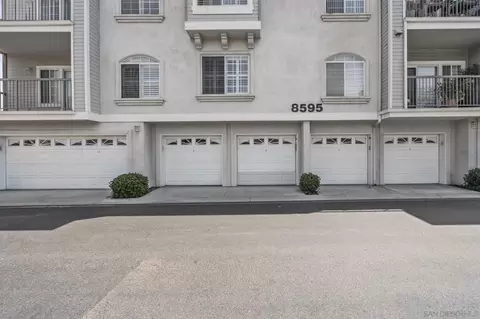 Exterior - 8595 Via Mallorca #D, La Jolla, CA 92037 photo 3 of 6