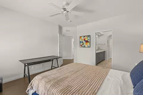 Bedroom - 8595 Via Mallorca #D, La Jolla, CA 92037 photo 3 of 4