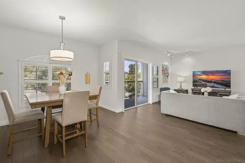 Dining - 8595 Via Mallorca #D, La Jolla, CA 92037 photo 2 of 2