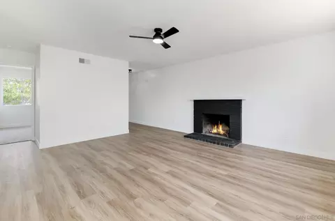 Living - 531 Bluffview Rd, Spring Valley, CA 91977 photo 6 of 10
