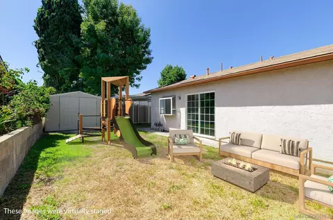 Exterior - 531 Bluffview Rd, Spring Valley, CA 91977 photo 4 of 7
