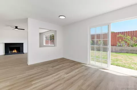 Living - 531 Bluffview Rd, Spring Valley, CA 91977 photo 9 of 10