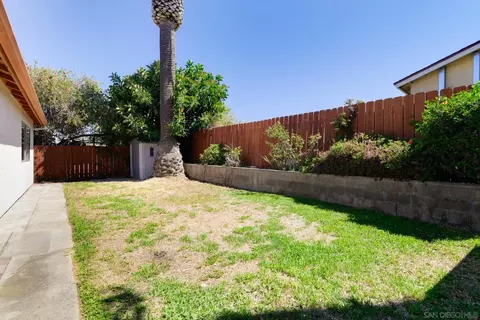 Exterior - 531 Bluffview Rd, Spring Valley, CA 91977 photo 6 of 7