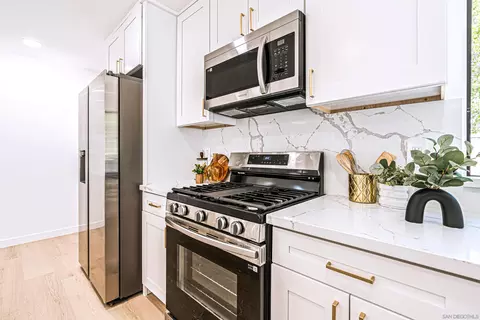 Kitchen - 4796 Harbinson Ave, La Mesa, CA 91942 photo 8 of 9