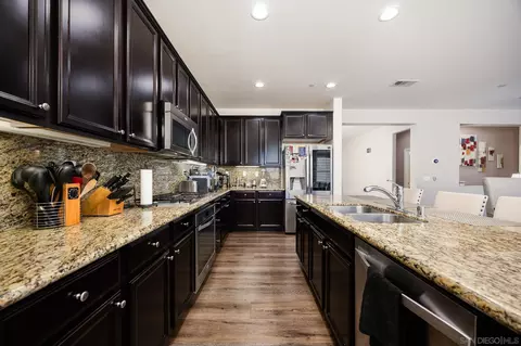 34897 Ryanside Ct, Winchester, CA 92596