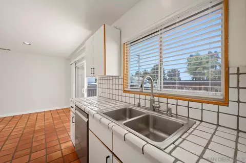 Kitchen - 615 S Clementine St, Oceanside, CA 92054 photo 4 of 4
