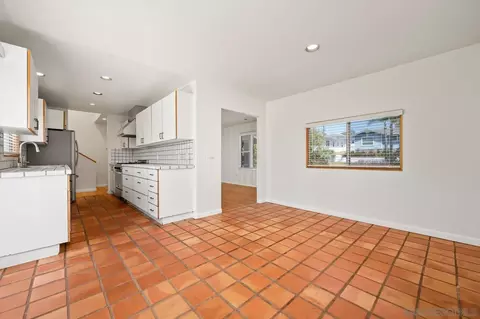 Dining - 615 S Clementine St, Oceanside, CA 92054 photo 2 of 2