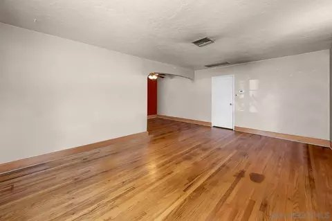 Living - 561 Spruce St, Imperial Beach, CA 91932 photo 2 of 3