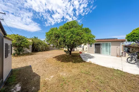 Exterior - 561 Spruce St, Imperial Beach, CA 91932 photo 2 of 3